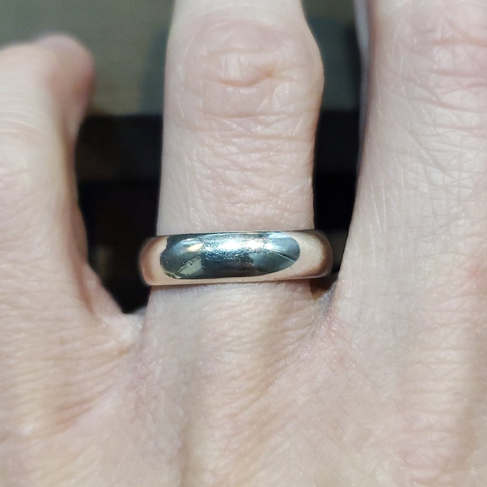Size 8 925 Sterling Silver Heavy Solid Ring